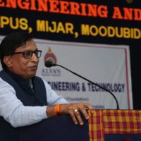 Sri Bhoje Gowda addressing students during Alva’s Agamana at Alva’s Institute of Engineering and Technology